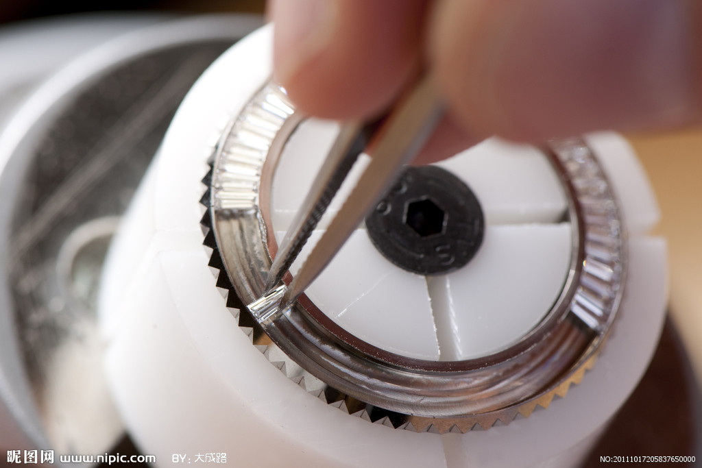 芝柏手表售后 服务中心（芝柏走时跳针）